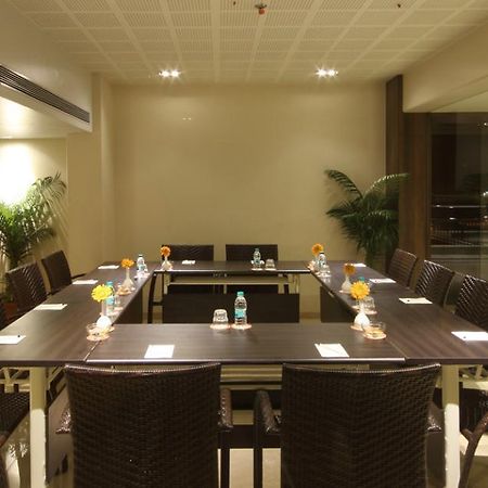 The Maharaja Business Hotel Мумбаї Екстер'єр фото